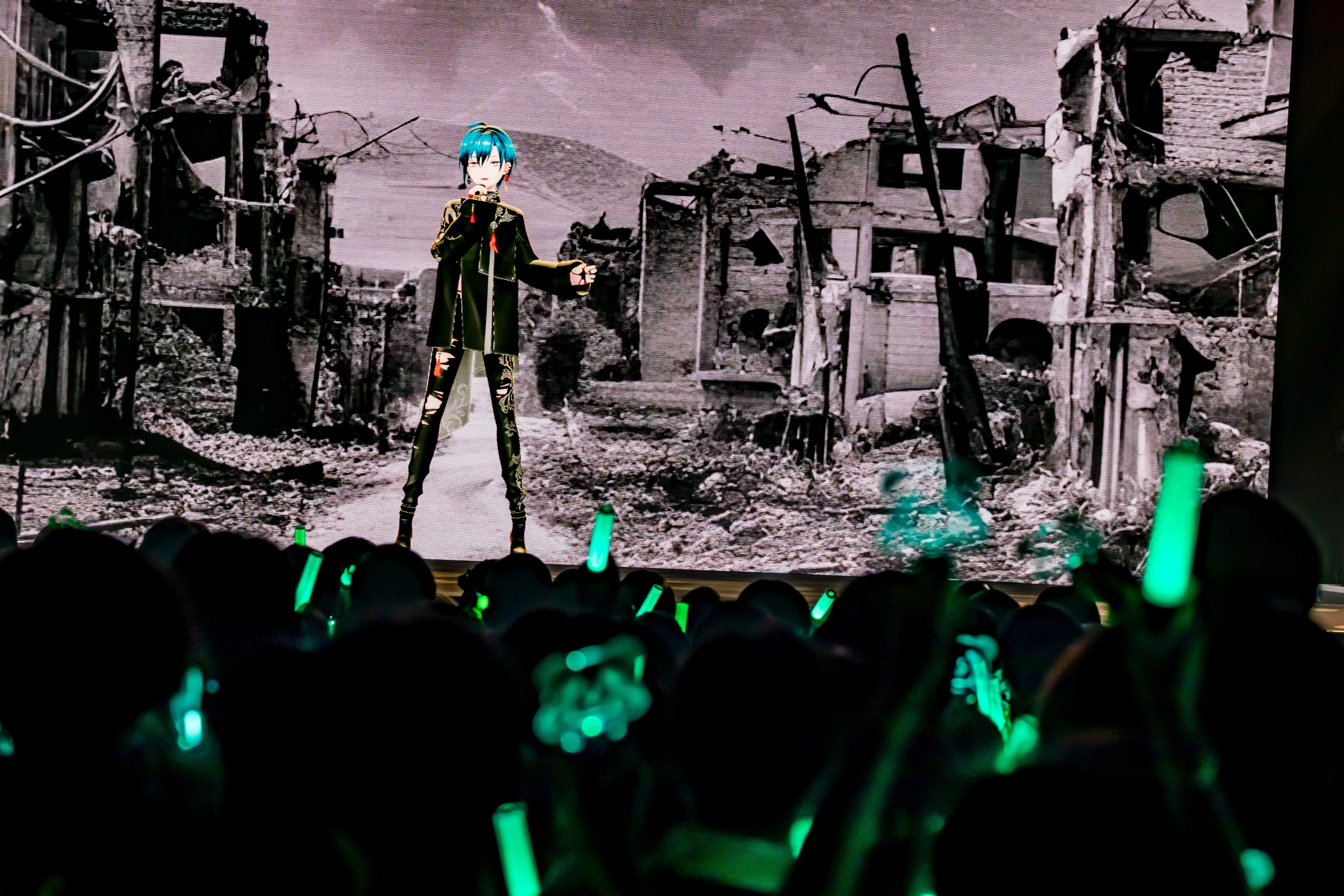 緑仙ライブツアー「緑一色」レポート in 仙台 客席に“明るい呪い”かけ