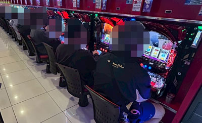 パチンコ店店内