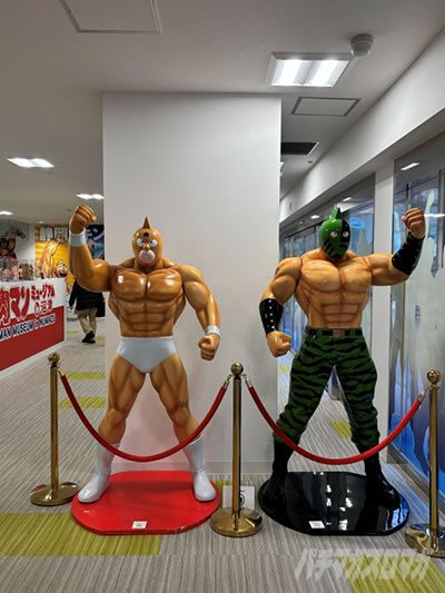 りんか隊長の噂の新台語り隊ッ☆ 等身大フィギュア