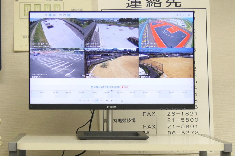 丸亀市スポーツ協会様の事務所ではスケートボードエリアと3×3のバスケットコートを管理。